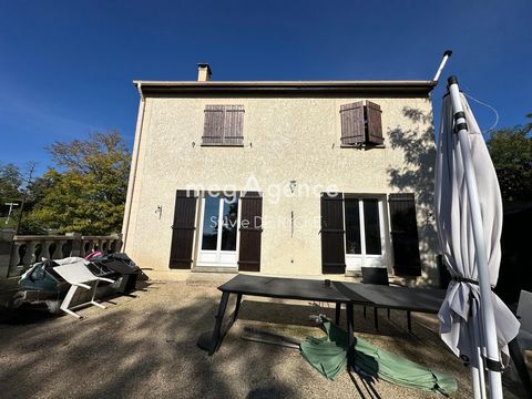 Maison sur sous sol total et terrain de 696m2