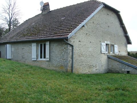 Proche axe DIJON-LANGRES Dpt Haute Marne (52), à vendre maison à rénover 4 pièces 105 m²