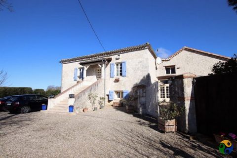 A traditional Quercy stone farmhouse with 4 bedrooms, an attached stone barn, swimming pool and just over one acre of flat gardens. This immaculately presented house is located on a plateau near to Montaigu de Quercy. (220m elevation). Entrance via t...