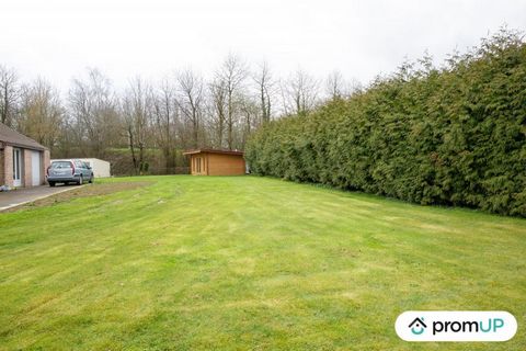 Are you looking for building land for your future real estate project? We are pleased to present you a plot of 800 m2 located in Ennetières-en-Weppes, a town of the Lille metropolis known for its peaceful and green living environment. This land, not ...