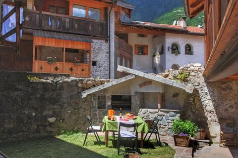 Located in the centre of Predazzo, this five-bedroom cottage is a typical and beautiful 17th century farmhouse that has been completely restored but is authentic on the outside. Elegant, modern and refined interiors. A wonderful contrast with a mix o...