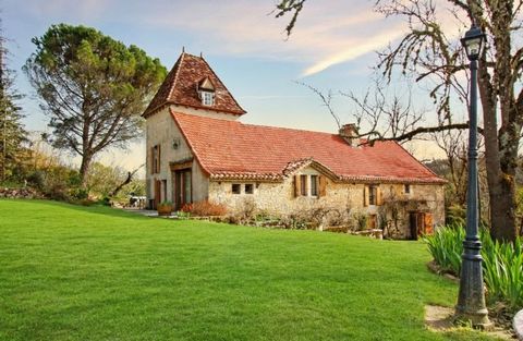   A beautiful, traditional property in the commune of Frayssinet, situated between the valleys of the Lot and Dordogne. This restored 5 bedroom country house is set within an established mature garden of 6,358m2 with heated swimming pool Ground Floor...
