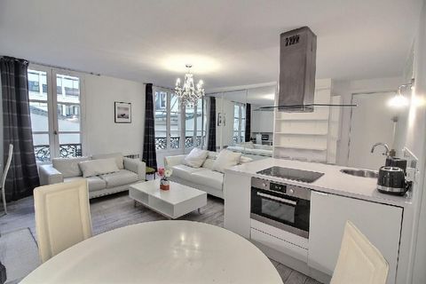 MOBILITY LEASE ONLY: In order to be eligible to rent this apartment you will need to be coming to Paris for work, a work-related mission, or as a student. This lease is not suitable for holidays or remote work. A Gem Near the Arc de Triomphe: Parisia...