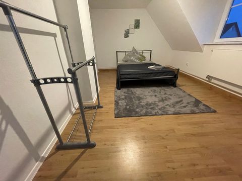 A special an beautiful apartment in the middle of Schwarzenfeld and in the heart of the Oberpfälzer Seenland. The environment invites you to enjoy and relax. Outdoor activities are also plentiful in the area. Shopping in Regensburg, 30 minutes away, ...