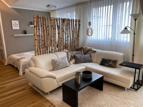 Arrive and immediately feel at home in your tastefully and lovingly furnished temporary home. Modern and high quality furnished apartment for high demands in a prestigious property in the center of Freiburg. In this apartment, living, sleeping, worki...