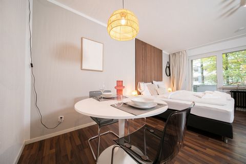 Enjoy your stay in beautiful Neuss with fantastic connections to Düsseldorf! Welcome to this beautiful apartment that offers everything you need for a great stay in Düsseldorf: → KINGSIZE box-spring bed → Smart TV with NETFLIX → NESPRESSO coffee → Ki...