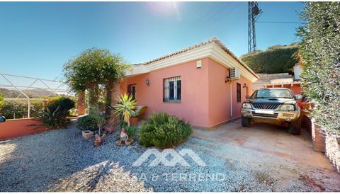 We re introducing a charming house in the Hills of Arenas. Escape to the serene beauty of the picturesque hills of Arenas with this fantastic house that truly captures the essence of a tranquil retreat. Nestled among the rolling hills, this property ...