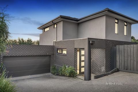 Delivering on-trend brick and render design, this light bathed home will entice a variety of buyers, or an investor keen to tap into this popular pocket. The contemporary layout welcomes space, functionality and absolute privacy. Tucked behind only o...