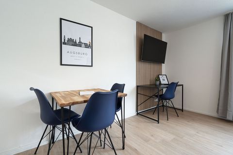 Willkommen in unserem nagelneuen Apartment in der Innenstadt! Es ist modern eingerichtet, perfekt für Homeoffice geeignet und befindet sich im 3. Stock mit Aufzug in der Augsburger Innenstadt, direkt beim Mozarthaus. Im Überblick: • Rathaus fußläufig...