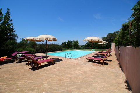 Located in Montalto di Castro and near the sea, this farmhouse has 2 bedrooms to host a family of 4 with children. It comes with a shared swimming pool and heating. You have sandy beaches at 3 km. If you enjoy history many archeological places like V...