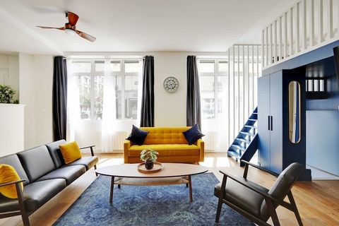 Checkmyguest biedt u deze weelderige loft van 70 m², ideaal gelegen in de dynamische wijk Oberkampf, op slechts een steenworp afstand van het charmante Square Maurice Gardette. Deze loft met twee slaapkamers biedt een moderne en elegante sfeer en is ...