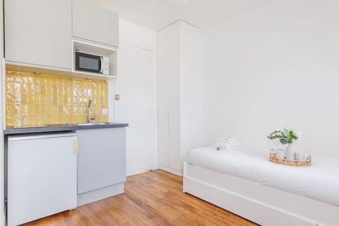 Dieses gemütliche Studio-Apartment befindet sich im 16. Arrondissement von Paris. Es ist von zahlreichen Geschäften und Restaurants umgeben. null Dieses gemütliche Studio-Apartment befindet sich im 16. Arrondissement von Paris. Es ist von zahlreichen...