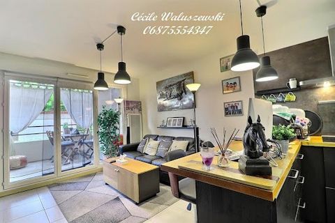 MARSEILLE (13009) chemin de MORGIOU - T2 41 m2 with LARGE TERRACE and PARKING IN THE BASEMENT I am pleased to present this charming T2, located on the first floor of a recent residence from 2017, still under ten-year warranty, a guarantee of security...