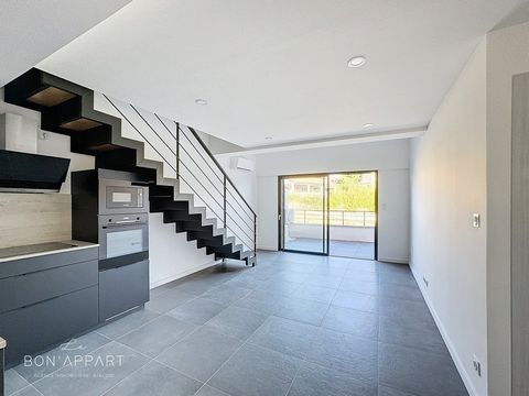 Le Bon'Appart vous propose sur la commune d'Ajaccio, en bas d'Alata, dans un ensemble immobilier neuf, un F3 duplex de 80m2 de surface au sol avec grande terrasse. Dans un secteur recherché et calme, Il est doté de belles prestations et beaux volumes...