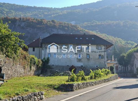 Ensemble immobilier : Ancienne maison forte