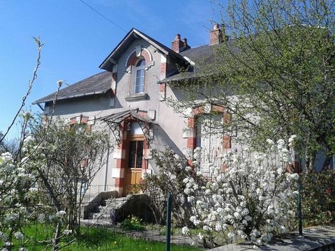 Maison avec grande dépendance sur 3 225 m²