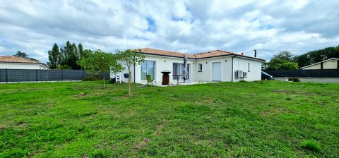 Maison de Plain-Pied Récente , 4 Chambres, Garage, Terasse, Grand Jardin Clôturé