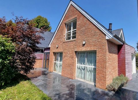 MAISON D'ARCHITECTE DE 210 M2 SANS VIS A VIS