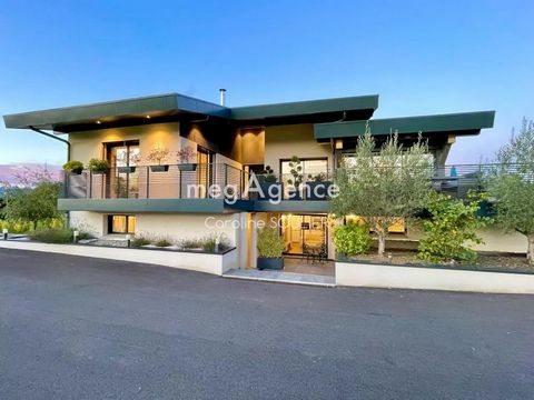 Villa Luxueuse 13 pièces de 385m2