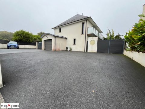 Très grande et belle maison avec grand terrain.