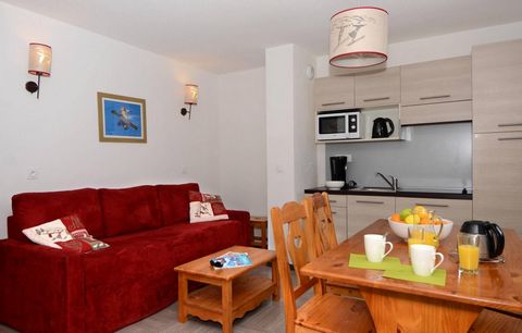 The Residence Pra-Sainte-Marie is situated in Var Sainte Marie, in front of the olympic slope of Vars and the chairlift that allows the access to the whole skiing area. The nearest shops are within 10 min walk (mini market, bakery and ski rental). Th...