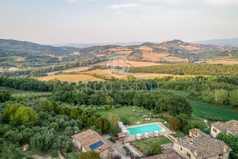 This beautiful property is located 10 minutes away from Todi and boasts marvellous panoramic view of Todi hill and the valley. It is currently divided into two parts, one used as private residence and one as touristic facility/agritourism. The swimmi...