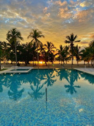 Odkryj nowe i najbardziej ekscytujące miejsce na Karaibach, położone pomiędzy Punta Cana i Santo Domingo. ZANURZ SIĘ W NIESAMOWITYM DOŚWIADCZENIU MORZA KARAIBSKIEGO U SWOICH STÓP Położony w tropikalnym raju, ten kompleks apartamentów znajduje się mię...
