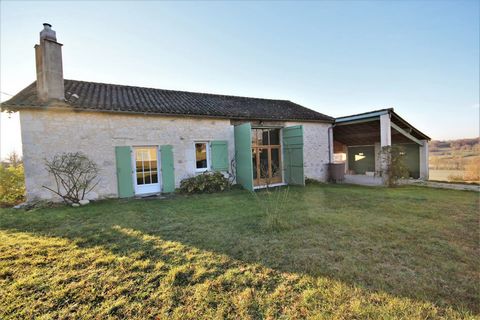 Set in an elevated position with far-reaching views and not far from the popular village of Issigeac. Bergerac and it's airport are a 15-minute drive. Stone built house with 2 bedrooms, living room and separate kitchen. Attached 44m2 studio which cou...