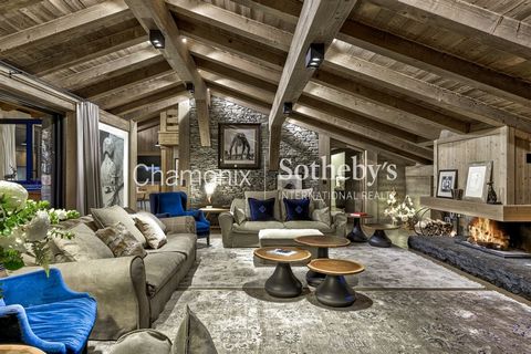 ЭКСКЛЮЗИВНОСТЬ - Chamonix Sotheby's International Realty представляет шале Lester, расположенное в эксклюзивном и востребованном районе Кло-дю-Савойя, роскошную недвижимость с 7 спальнями, 8 ванными комнатами и площадью более 640 кв.м. Из этой виллы,...