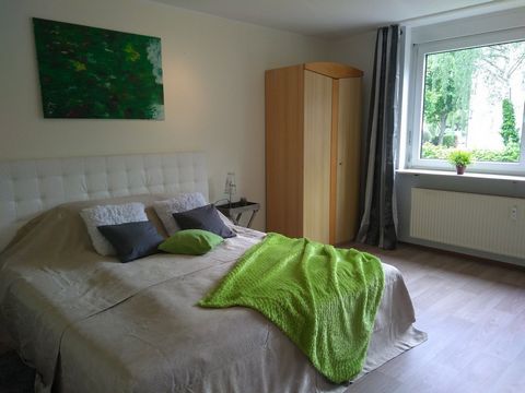 Nice and fully furnished 3-room apartment with modern furniture in a comfortable apartment house in Walldorf in a calm location. The apartment has a loggia (balcony with windows), which can be used as an additional (4th) room during spring and summer...