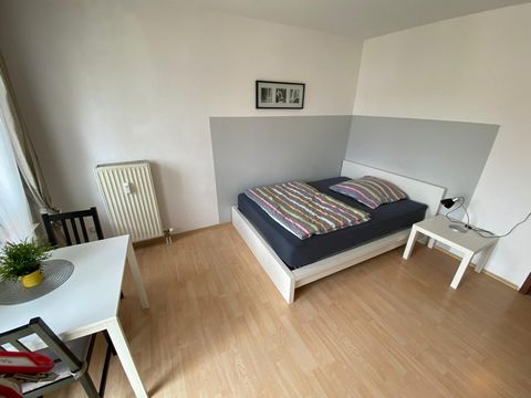 The 1-room-apartment in Mannheim-Rheinau with a living space of approx. 24m2 and balcony is fully furnished and equipped. It has a private bathroom with bath tube (towels are also available), wardrobe, double-bed (140x200), desk/dining table, LCD-TV,...