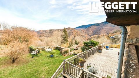 A25620NIL09 - If you think of a house in the mountains, this house ticks all the right boxes: stone walls, wooden interior, exceptional views, an environment of woods and pastures, and a welcoming fireplace. At the same time, this is a far cry from t...
