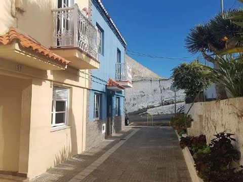 RENTED PROPERTY. NOT VISITABLE. Detached house located in Icod de los Vinos, with 3 bedrooms and two bathrooms, and an area of 78 square meters. The offer is subject to errors, price changes, omissions and/or withdrawal from the market without prior ...