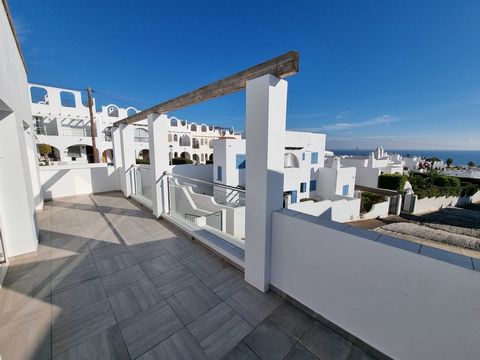 This splendid new build, 3-bedroom, 4-bathroom Villa with private swimming pool is located in he well sought-after area of Mojacar Playa, just a few streets from the main Paseo with its abundance of amenities for everyday living and just a few minute...