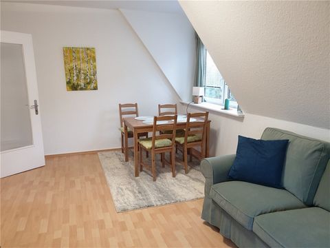 The apartment is located in a quiet street in the center of Neu Wulmstorf. It is a 15-minute walk to the local train station and 3 minutes to the nearest bus stop. Shopping facilities for daily needs can be reached on foot in 10 minutes. The municipa...