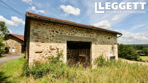 A22518NJH16 - Old stone barn to renovate in a quiet hamlet in the beautiful Charentaise countryside; attached 5000m2 land; near the town of Montbron with full amenities. Information about risks to which this property is exposed is available on the Gé...