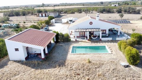 If you are a lover of nature and ecology, appreciate the local culture and are looking for a serene getaway away from the chaos of the city, this Monte Alentejano is perfect for you. In the heart of the upper Alentejo, you can purchase this magnifice...
