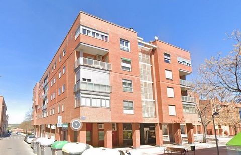 VIVIENDA CON PLAZA DE GARAJE EN GUADALAJARA CON INQUILINO, LISTA PARA SUBRROGARSE A CONTRATO Y COMENZAR A TENER RENTABILIDAD DESDE EL PRIMER MOMENTO. ¿Estás cansado de pensar cada mañana de donde habrás dejado aparcado tu coche o cansado de dar vuelt...