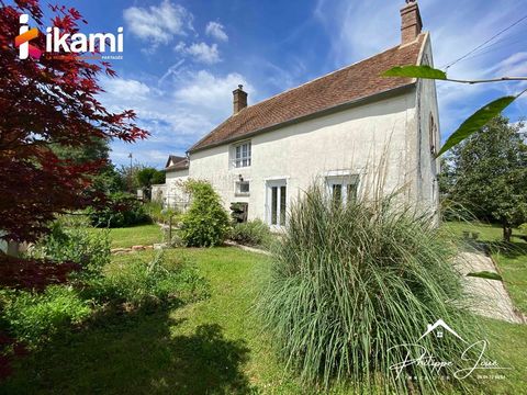 Voulx, Philippe Joué, votre conseiller immobilier IKAMI vous invite à venir découvrir cette jolie maison ancienne rénovée. Idéalement située à environ 10 km des gares de Monterau et Villeneuve la Guyard, elle est composée d'une entrée avec rangements...