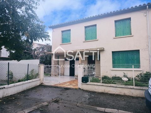 Less than 10 minutes from Narbonne, in a charming village with many amenities, discover this 1-storey village house, perfectly situated in a quiet, peaceful area. This charming 6-room house offers 99 m² of living space on a lovely 396 m² plot. On the...