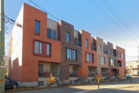 RARE! Limoilou, grand condo sur 2 étages (rdc et ss) dans un bâtiment neuf (construit en 2022). Aire de vie ouverte et lumineuse au rdc et 3 chambres au sous-sol. 1 salle de bains et 1 salle d'eau, un rangement, un stationnement, un grand balcon et u...