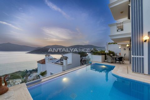 4-Bedroom House with Private Pool and Stunning Sea Views in Kömürlük Kalkan This elegant 4-bedroom house is located in the prestigious Kömürlük area of Kalkan. Each bedroom has its own en-suite bathroom, and the house also includes a spacious living ...