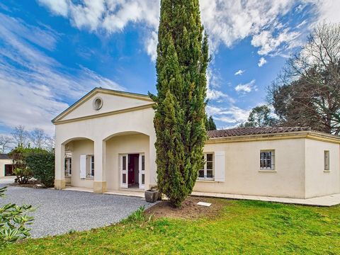 Villa de plain pied sur terrain de 2400m²