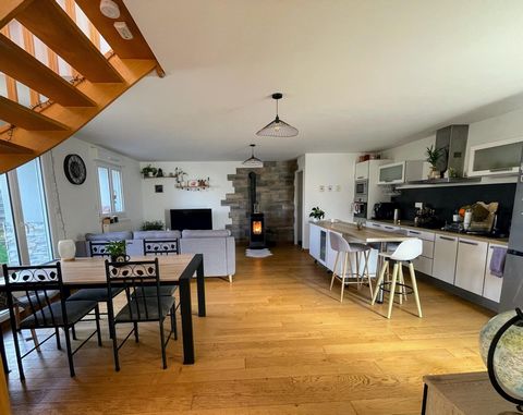 Maison de 89 m2, 3 chambres, terrasses et stationnement