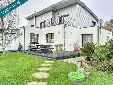 Maison 8 pièces 220 m²