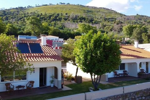 This comfortable country holiday home is ideal for 2 couples or a family with children. It has a beautiful view of nature which you can enjoy from the private terrace. The great surroundings of Alpedrinha offers beautiful hiking routes and you can al...