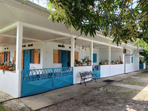 Dpt Guyane (973), à vendre MATOURY maison T6 de 155 m² - Terrain de 1 000,00 m² - Plain pied
