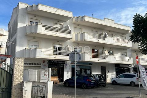 Identificação do imóvel: ZMPT555783 One bedroom apartment in the center of Guia. Equipped kitchen. Bedroom with built-in wardrobe. Unobstructed views. Apartment with balcony and parking space in the basement. Close to shopping, services and public tr...