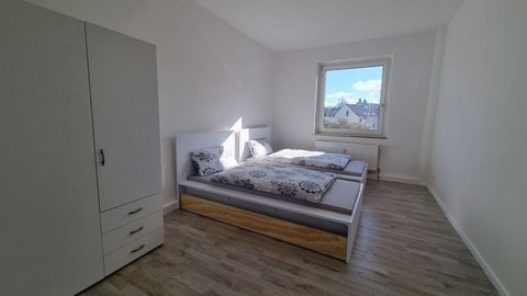 We offer a completely renovated apartment with a large communal garden in Essen, not far from Centro-Oberhausen. The apartment has two bedrooms with 4 single beds and each bedroom has a spacious wardrobe. In addition, there is a large eat-in kitchen ...