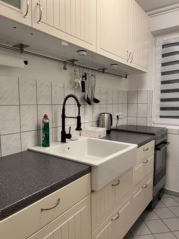 Charming apartment with all amenities. Supermarkets and bus stop within walking distance. Close to Frankfurt and Frankfurt Airport (15 minutes)